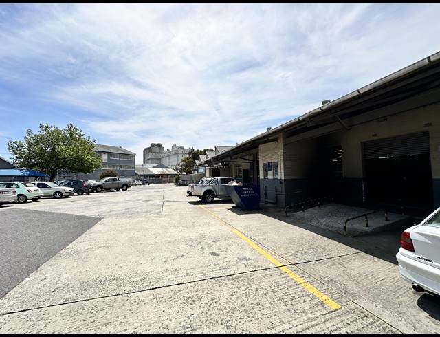 100M² MINI FACTORY TO LET IN OBSERVATORY